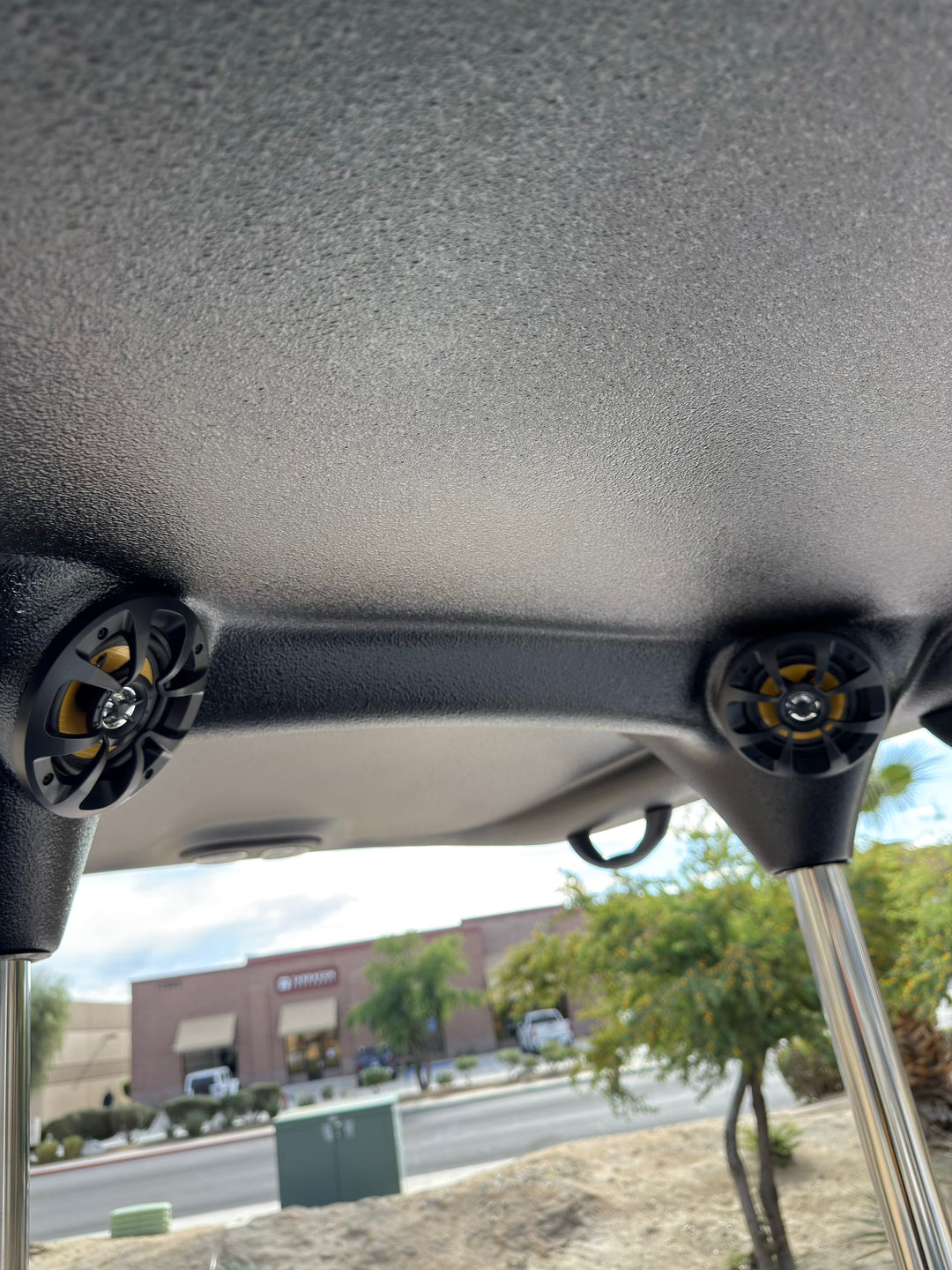 Axios - Eclipse - 4 Seater