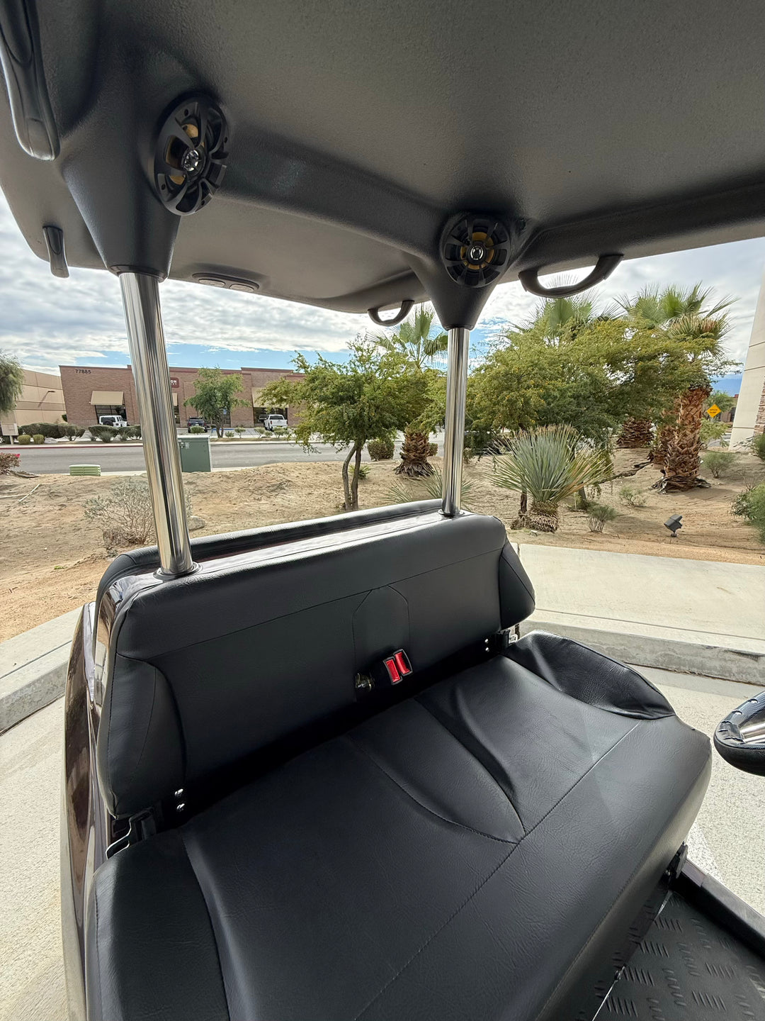 Axios - Eclipse - 4 Seater